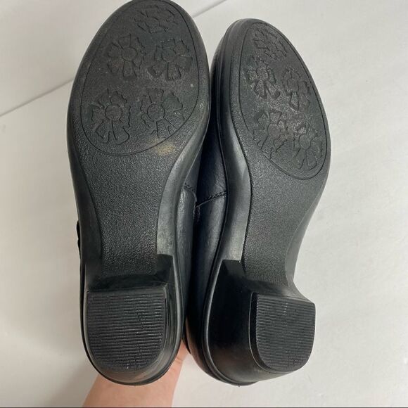 Easy Street | Black Comfort Wave Shoes - Picture 6 of 8